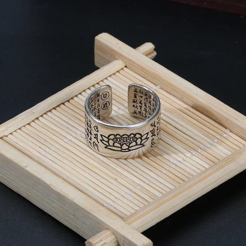 Bague Tibétaine Femme – Fleur de Lotus & Mantra OM en Cuivre Argenté