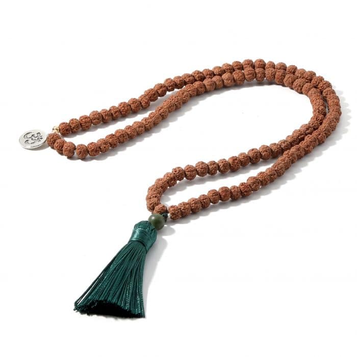 collier tibetain rudraksha