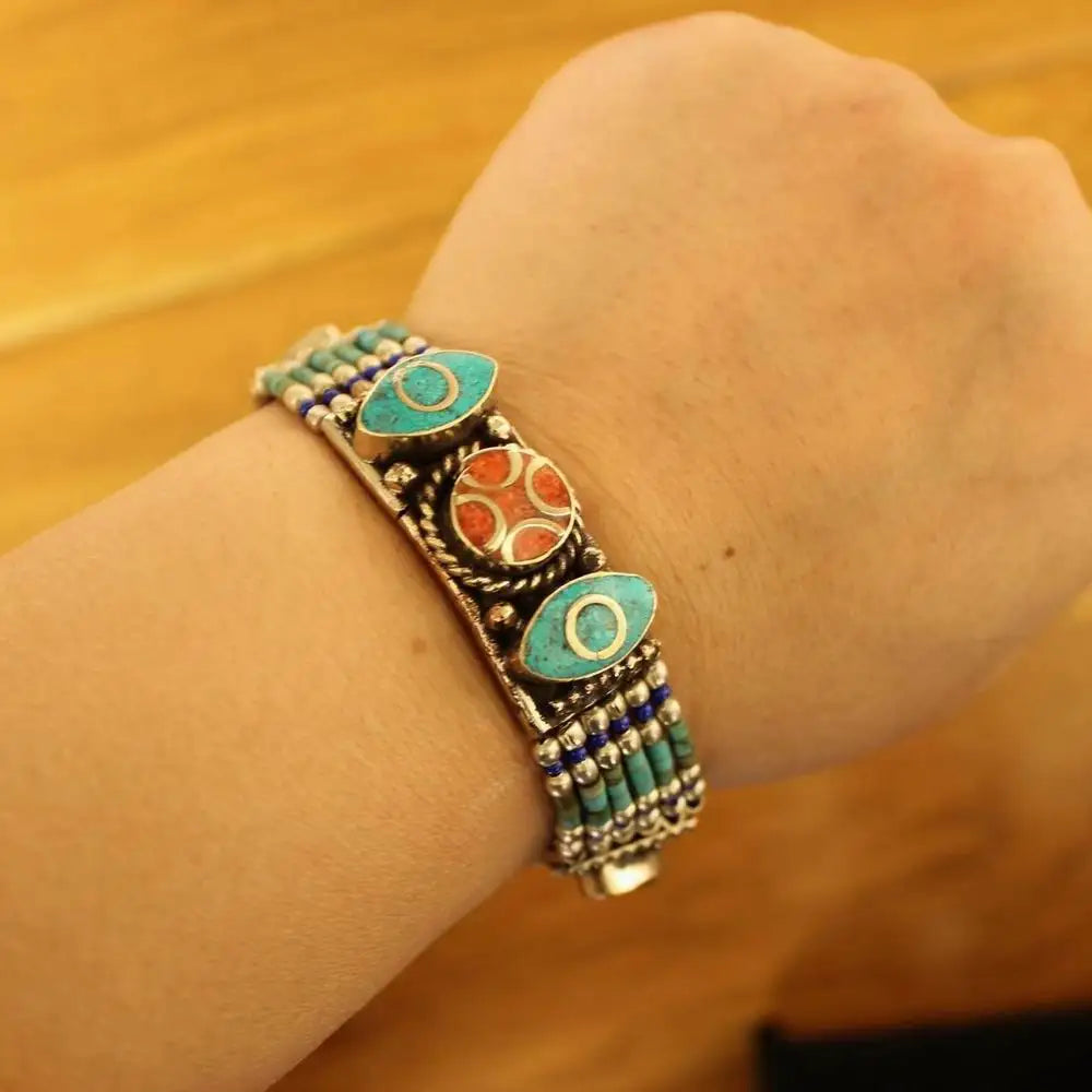 Bracelet tibétain bouddhiste vintage en pierres sacrées – Artisanat du Népal
