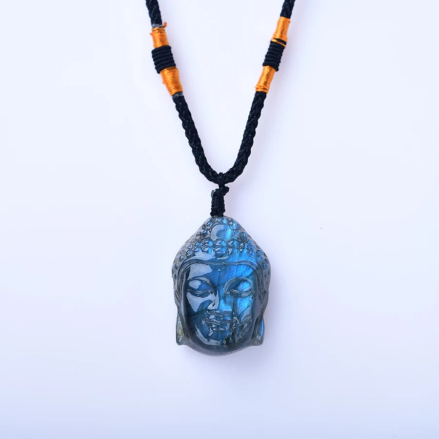Talisman Tibétain – Pendentif Tête de Bouddha en Labradorite