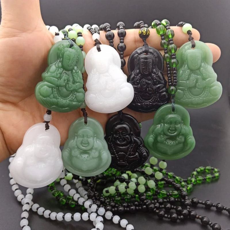 Pendentif Bouddha tibétain – Sagesse et protection en verre sculpté