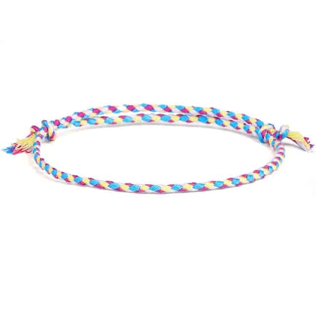 Bracelet Tibétain Multicolore – Symbole Porte-Bonheur Esprit Tibet Bleu Ciel, Jaune et Rose (Une déclinaison lumineuse et fraîche) 