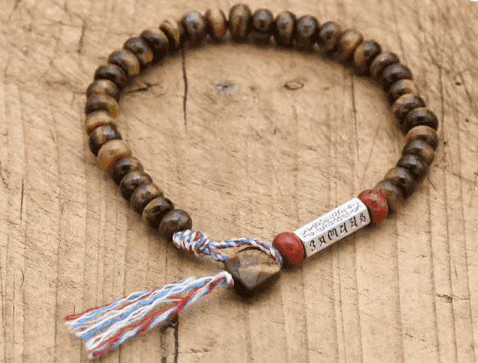 Bracelet Tibétain Œil de Tigre au Mantra Om Mani Padme Hum Esprit Tibet 