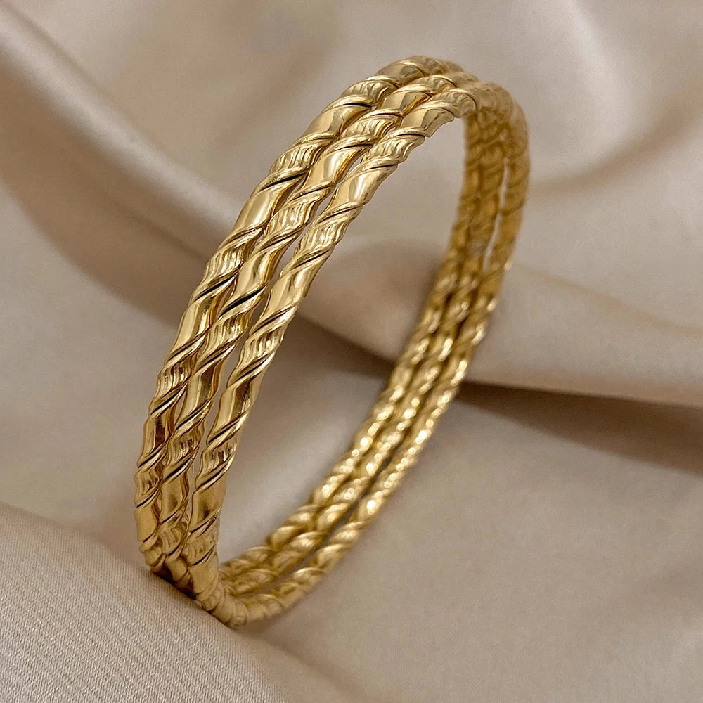 Bracelets Bouddhistes Tibétains – Élégance Dorée Esprit Tibet Rayonnement Intérieur 