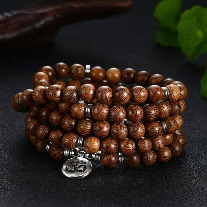 Collier Mala tibétain en bois Esprit Tibet Om 