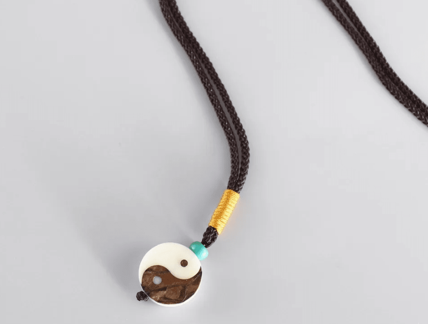 Équilibre Yin-Yang – Pendentif tibétain bouddhiste en graine de bodhi Esprit Tibet 