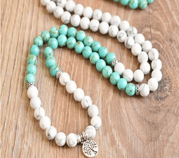 Mala tibétain 108 perles — howlite blanche, turquoise et arbre de vie Esprit Tibet 