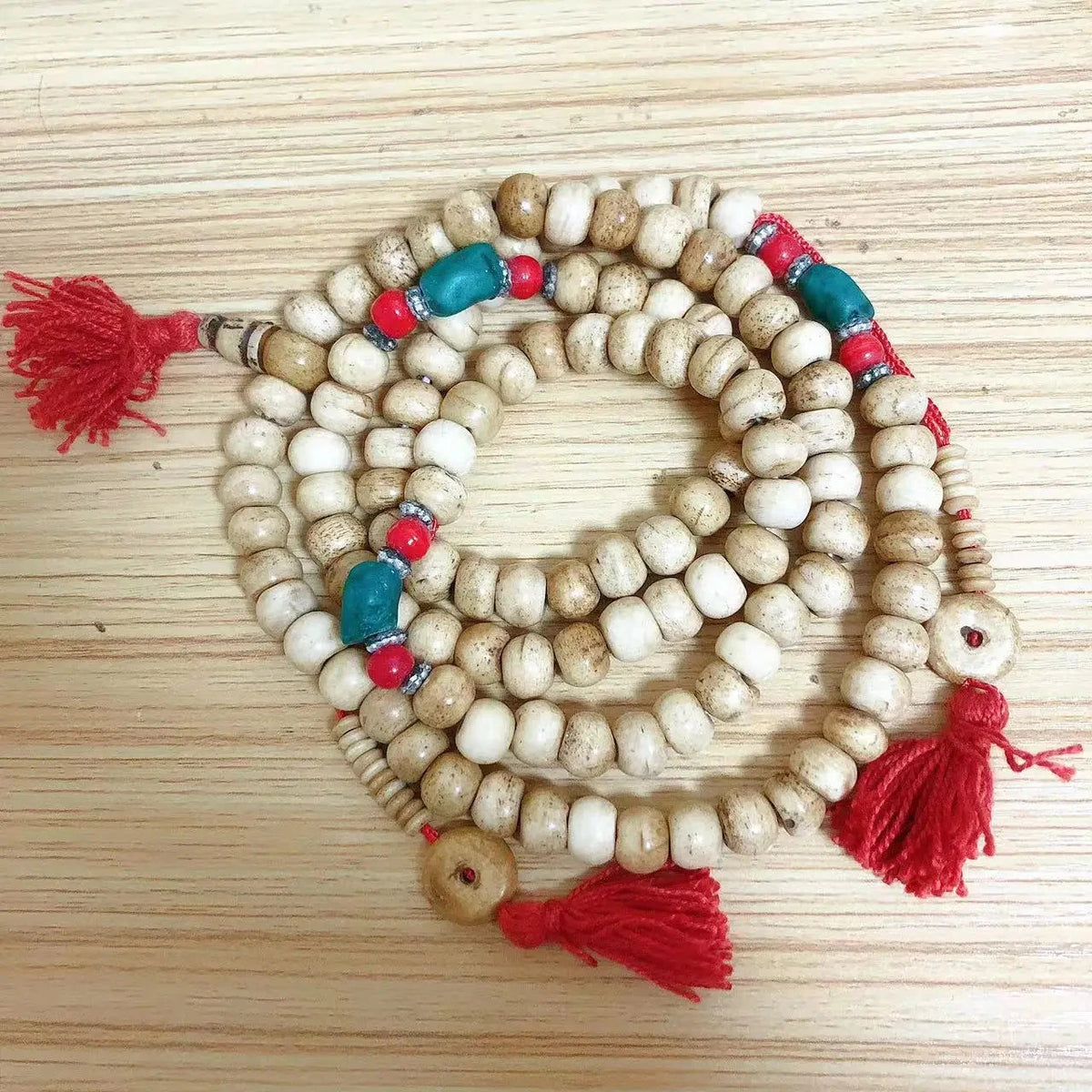 Mala tibétain bouddhiste en os de yak – Perles sacrées Esprit Tibet Terre sacrée (os naturel clair) 