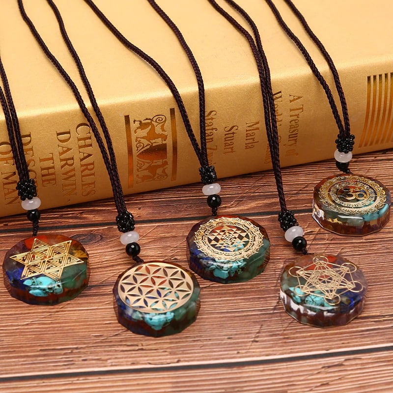 pendentifs colliers tibetains